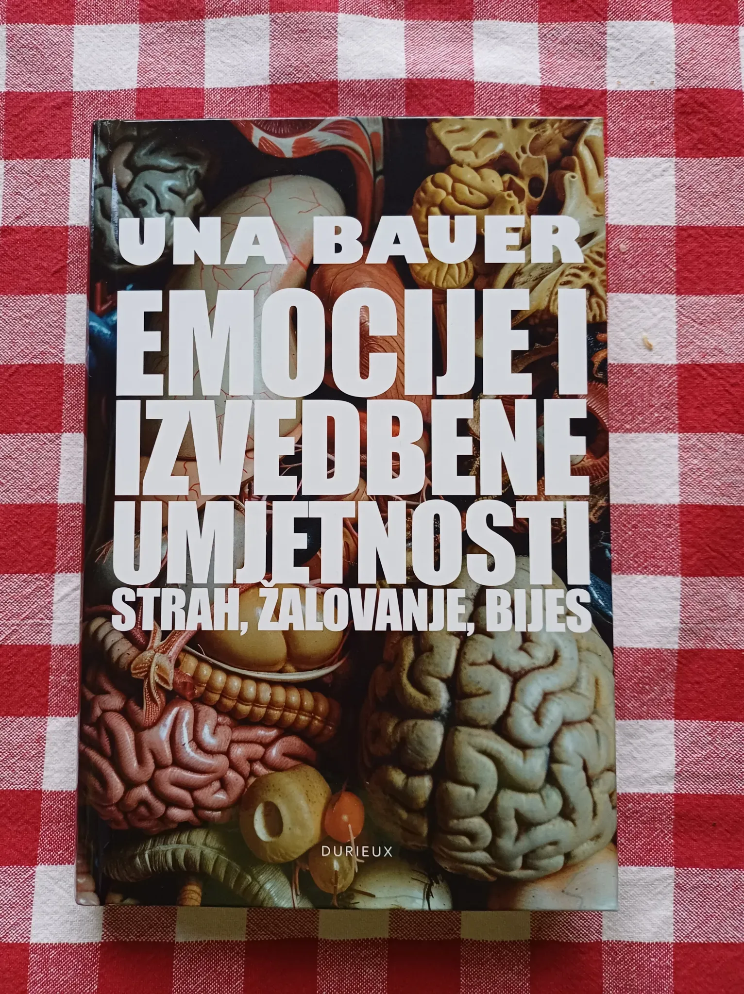 Una Bauer: Emocije i izvedbene umjetnosti